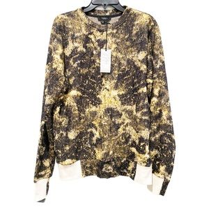 Twenty crewneck sweater.